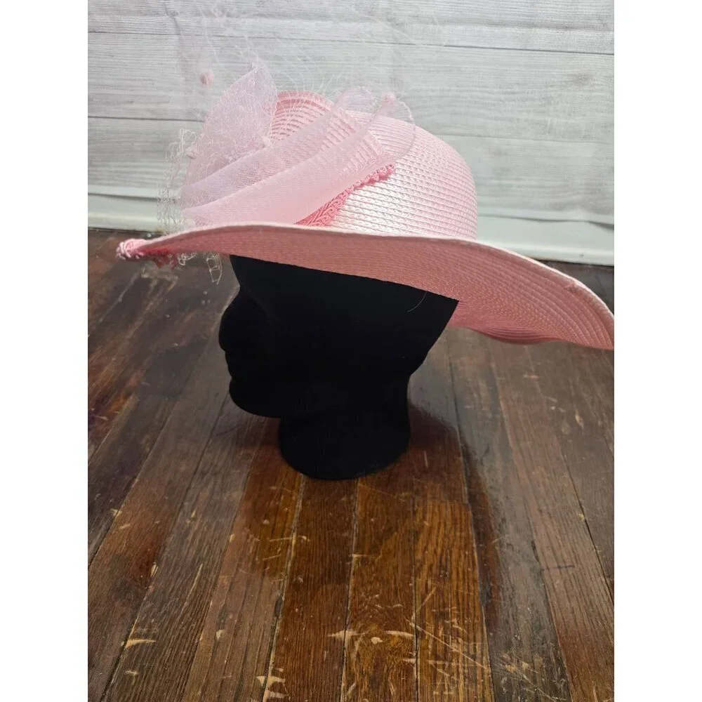Vintage Pastel Pink Derby Church Hat Tulle